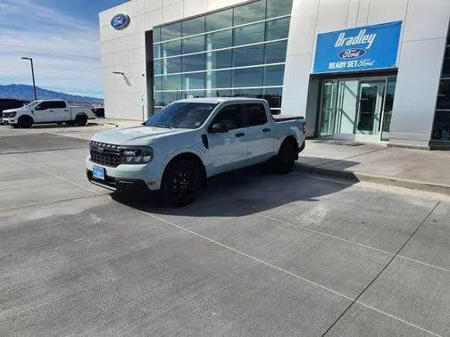 2023 Ford Maverick XLT AWD photo