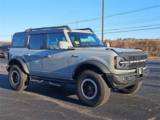 2023 Ford Bronco 4 Door Outer Banks 4WD photo