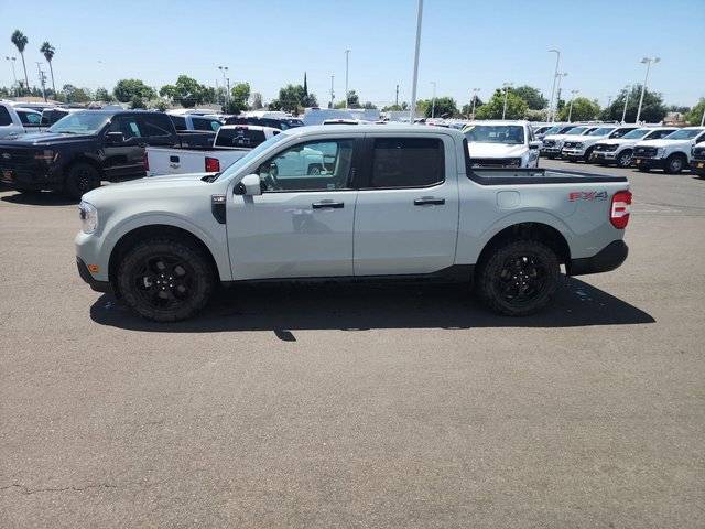 2023 Ford Maverick XLT AWD photo