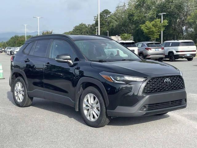 2023 Toyota Corolla Cross LE FWD photo