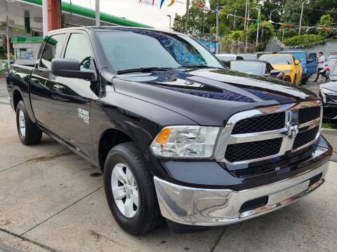 2021 Ram 1500 SLT 4WD photo