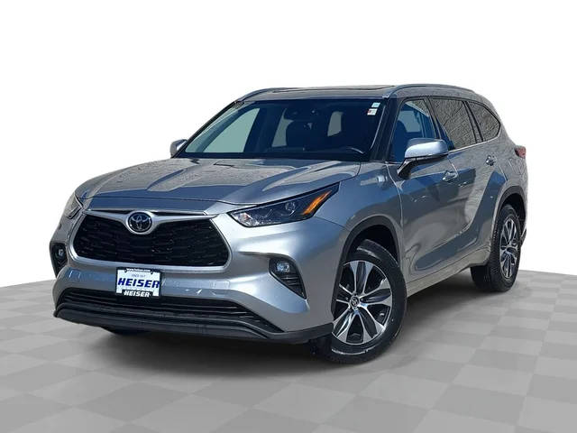 2022 Toyota Highlander XLE FWD photo