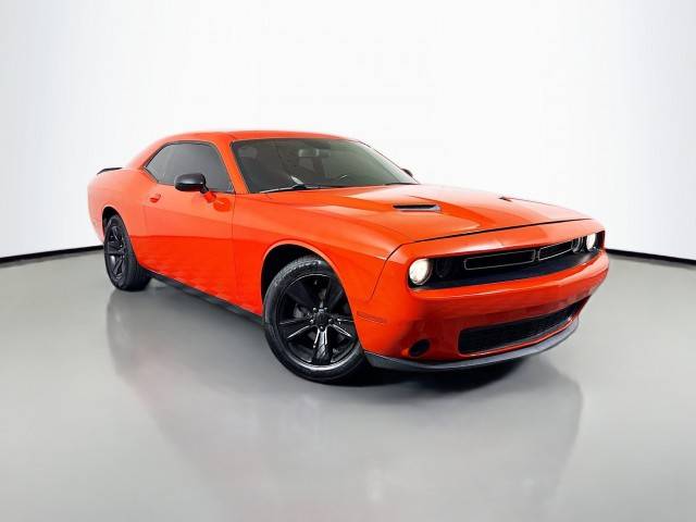 2020 Dodge Challenger SXT RWD photo
