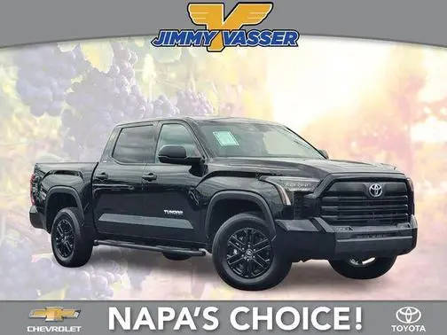 2022 Toyota Tundra SR5 4WD photo