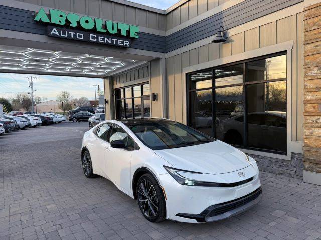 2023 Toyota Prius XLE FWD photo
