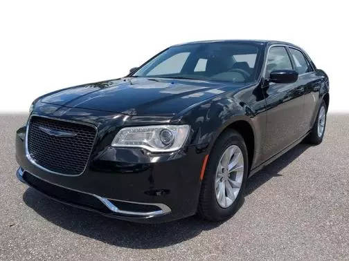 2023 Chrysler 300 Touring RWD photo