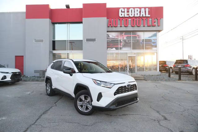 2023 Toyota RAV4 Hybrid LE AWD photo