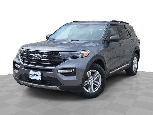 2023 Ford Explorer XLT 4WD photo