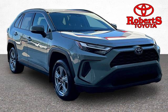 2023 Toyota RAV4 Hybrid XLE AWD photo