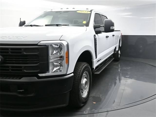 2023 Ford F-350 Super Duty XL 4WD photo