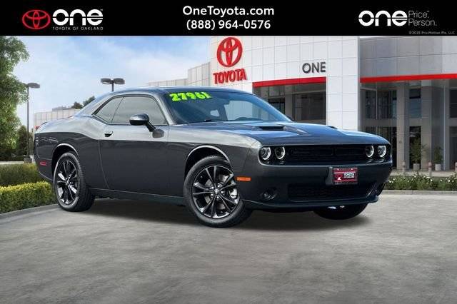 2023 Dodge Challenger SXT AWD photo