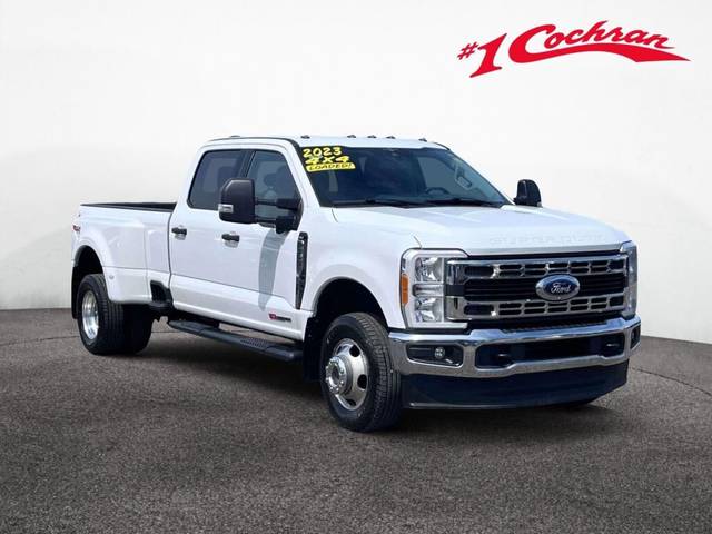2023 Ford F-350 Super Duty XLT 4WD photo