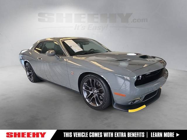 2023 Dodge Challenger R/T Scat Pack RWD photo