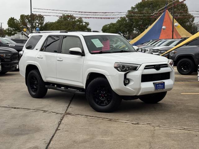 2023 Toyota 4Runner SR5 RWD photo
