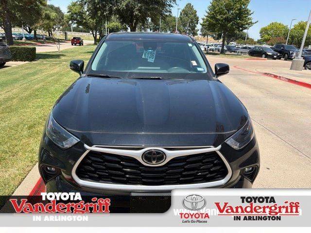 2023 Toyota Highlander LE AWD photo