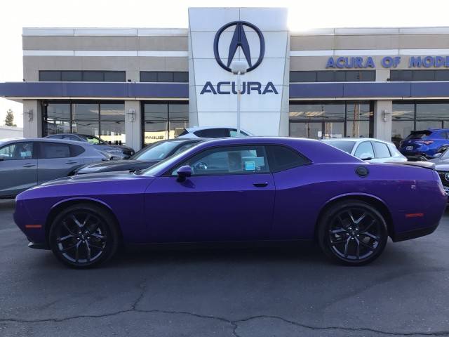 2023 Dodge Challenger SXT RWD photo