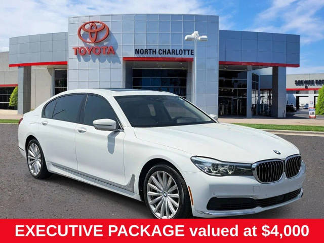 2019 BMW 7 Series 740i RWD photo