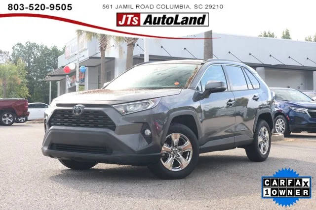 2021 Toyota RAV4 XLE FWD photo