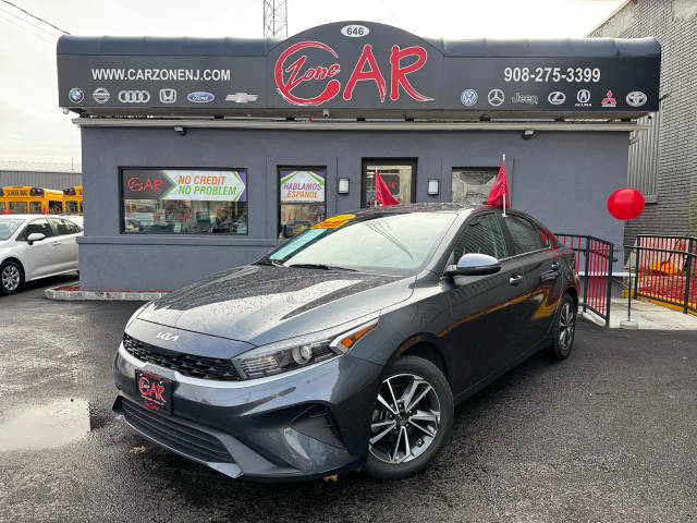 2023 Kia Forte LXS FWD photo