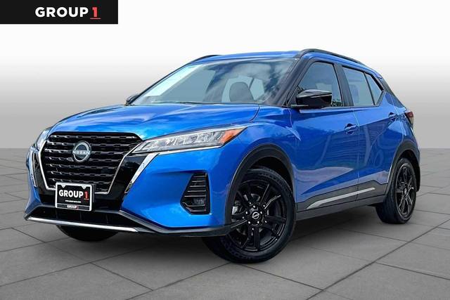 2023 Nissan Kicks SR FWD photo