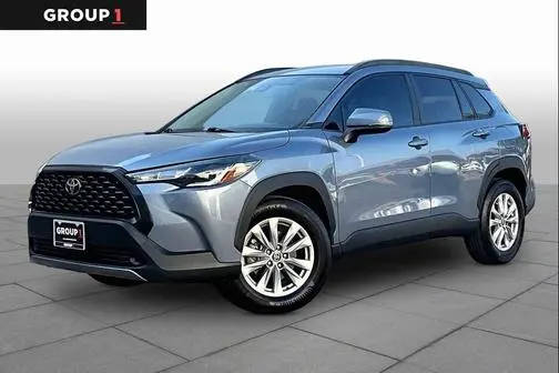 2022 Toyota Corolla Cross LE FWD photo