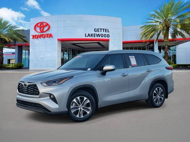 2023 Toyota Highlander XLE FWD photo