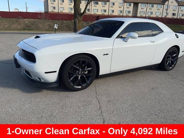 2023 Dodge Challenger R/T RWD photo