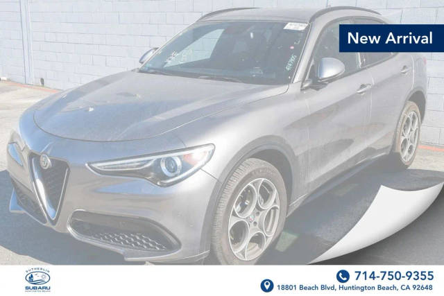 2018 Alfa Romeo Stelvio Ti Sport AWD photo