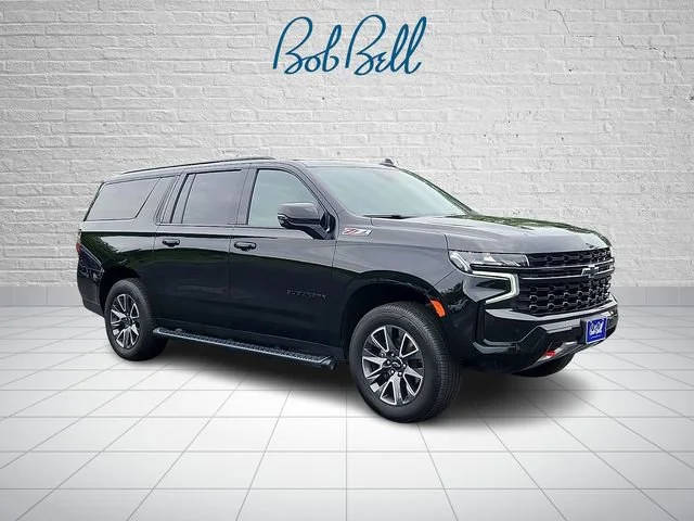 2023 Chevrolet Suburban Z71 4WD photo