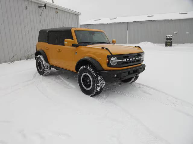 2022 Ford  Outer Banks 4WD photo