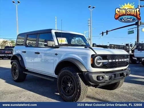 2023 Ford Bronco 4 Door Wildtrak 4WD photo