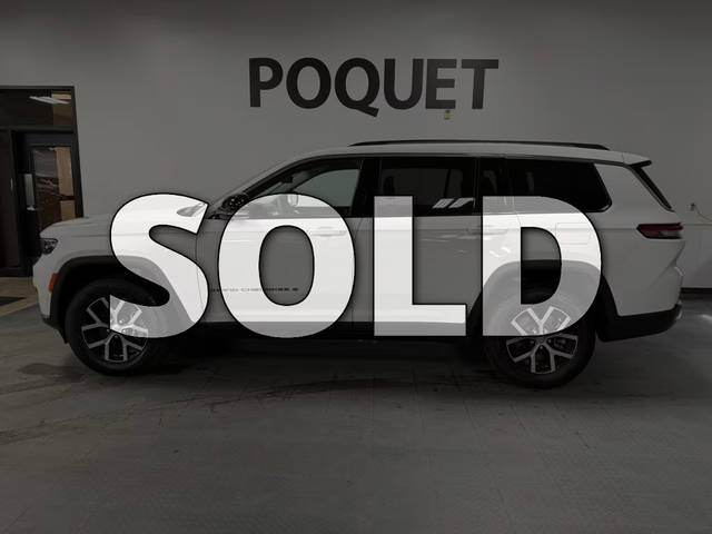 2023 Jeep Grand Cherokee L Limited 4WD photo