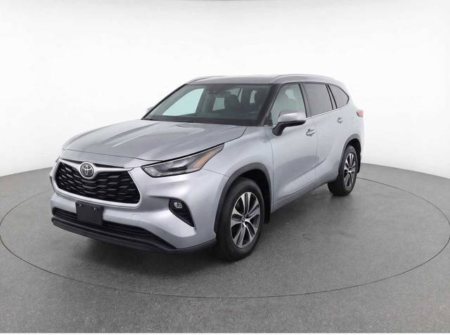 2023 Toyota Highlander XLE AWD photo