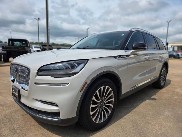 2023 Lincoln Aviator Standard RWD photo