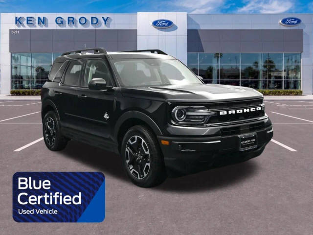 2023 Ford Bronco Sport Outer Banks 4WD photo