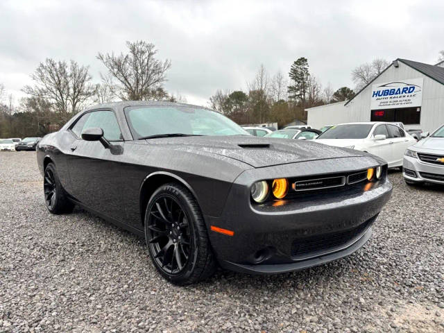 2021 Dodge Challenger SXT RWD photo