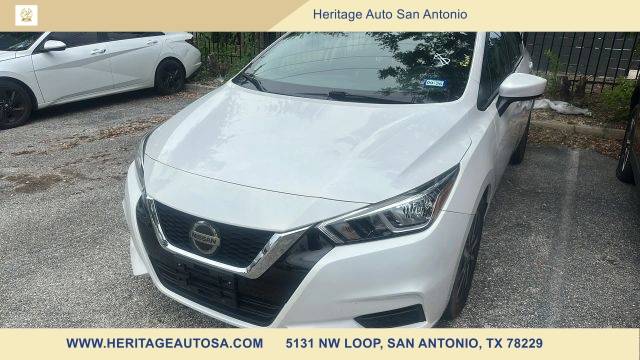 2022 Nissan Versa SV FWD photo