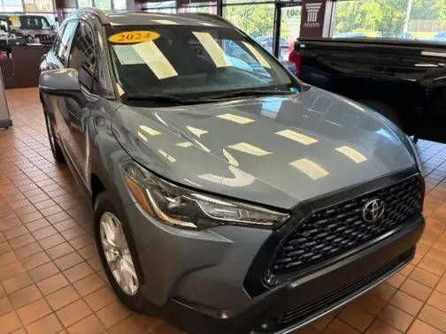 2023 Toyota Corolla Cross LE FWD photo
