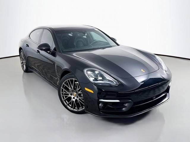 2023 Porsche Panamera Platinum Edition RWD photo