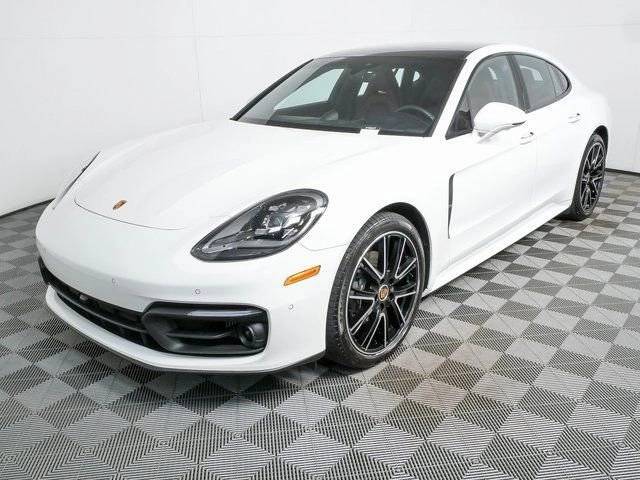 2023 Porsche Panamera Platinum Edition RWD photo