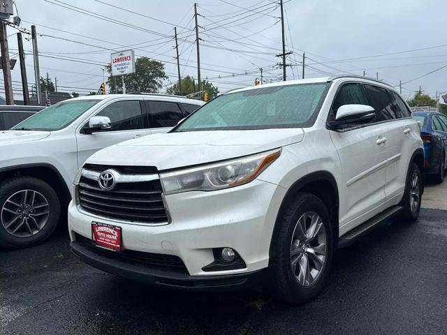 2015 Toyota Highlander XLE AWD photo