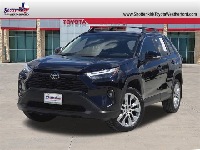 2023 Toyota RAV4 XLE Premium FWD photo