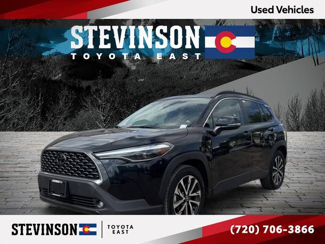 2023 Toyota Corolla Cross XLE AWD photo