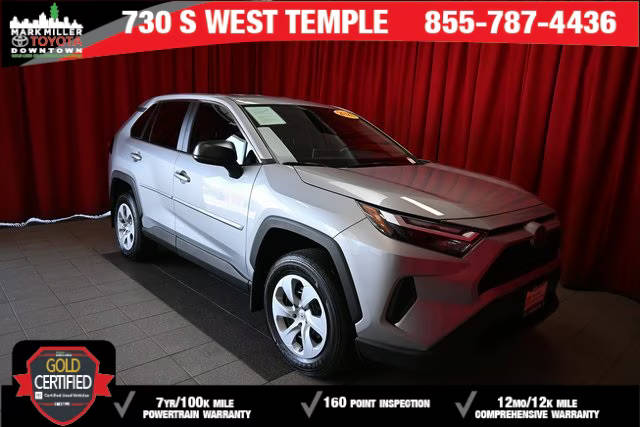 2023 Toyota RAV4 LE AWD photo