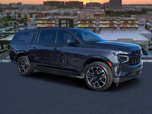 2023 Chevrolet Suburban RST 4WD photo