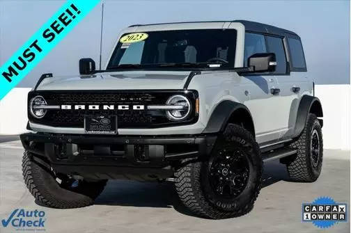 2023 Ford Bronco 4 Door Wildtrak 4WD photo