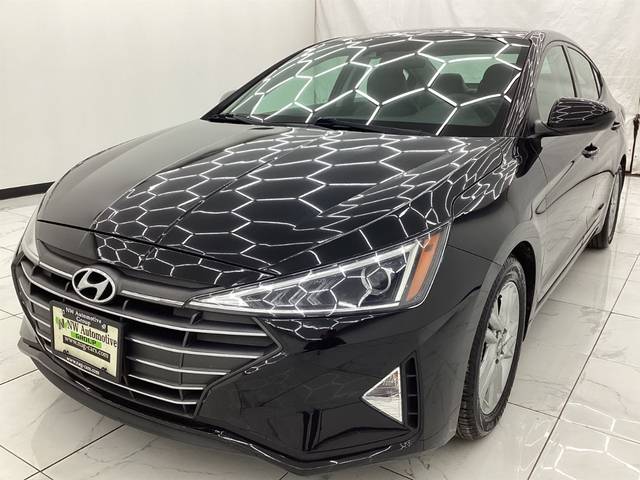 2020 Hyundai Elantra Limited FWD photo