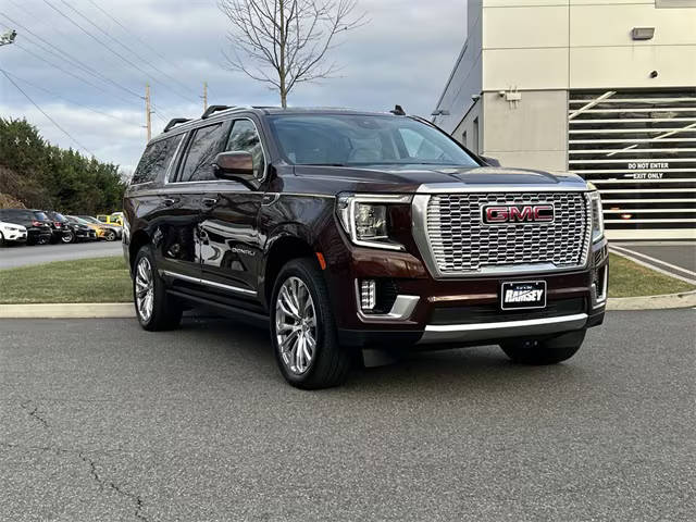 2023 GMC Yukon XL Denali 4WD photo