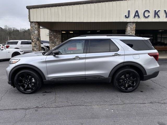 2023 Ford Explorer ST-Line 4WD photo