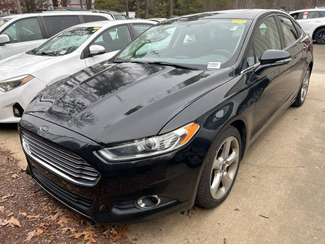 2015 Ford Fusion SE FWD photo